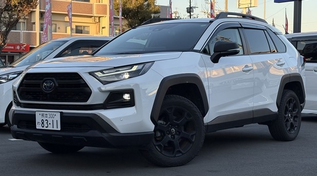 トヨタ RAV4 HVアドベンチャーオフロードパッケージII